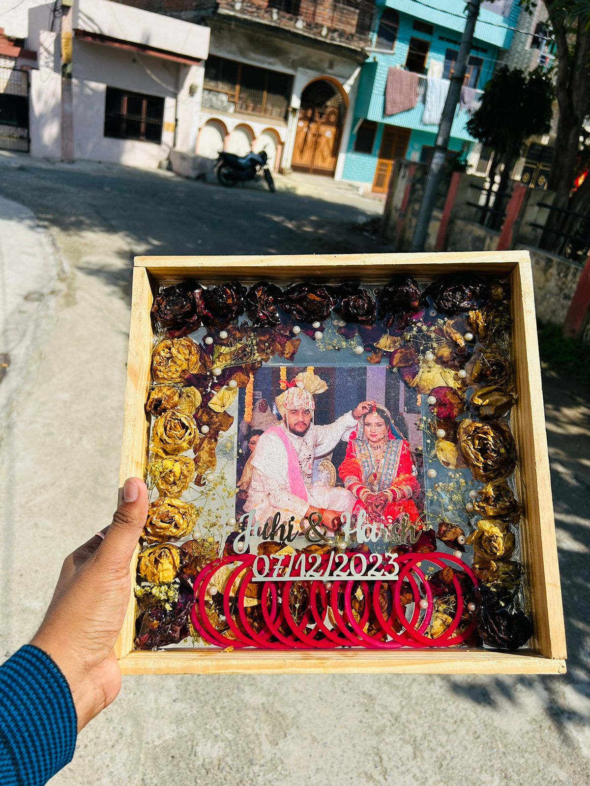 Varmala Preservation Wooden Frame-17