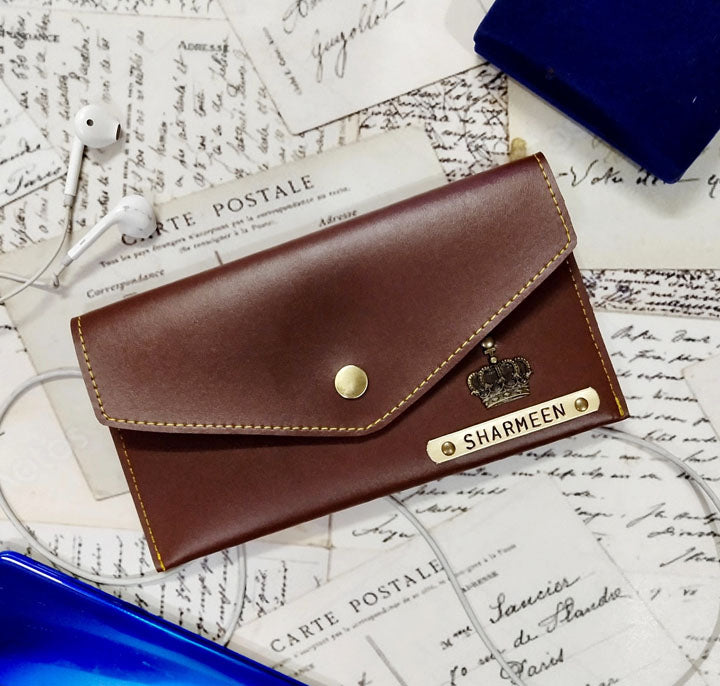 Ladies Minimal clutch