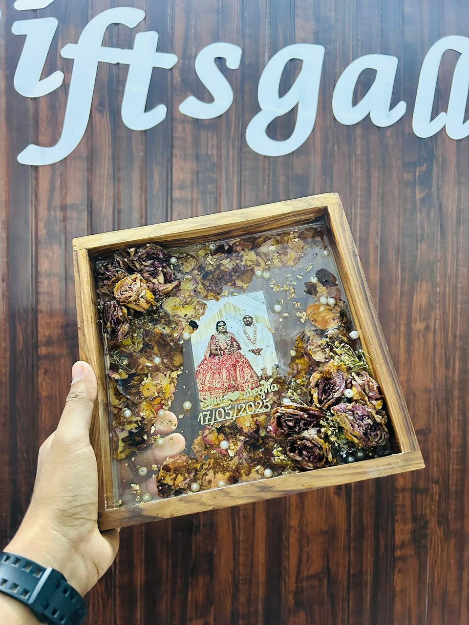 Varmala Preservation Wooden Frame-19