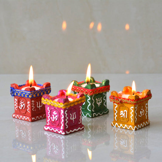 TULSI DIYE